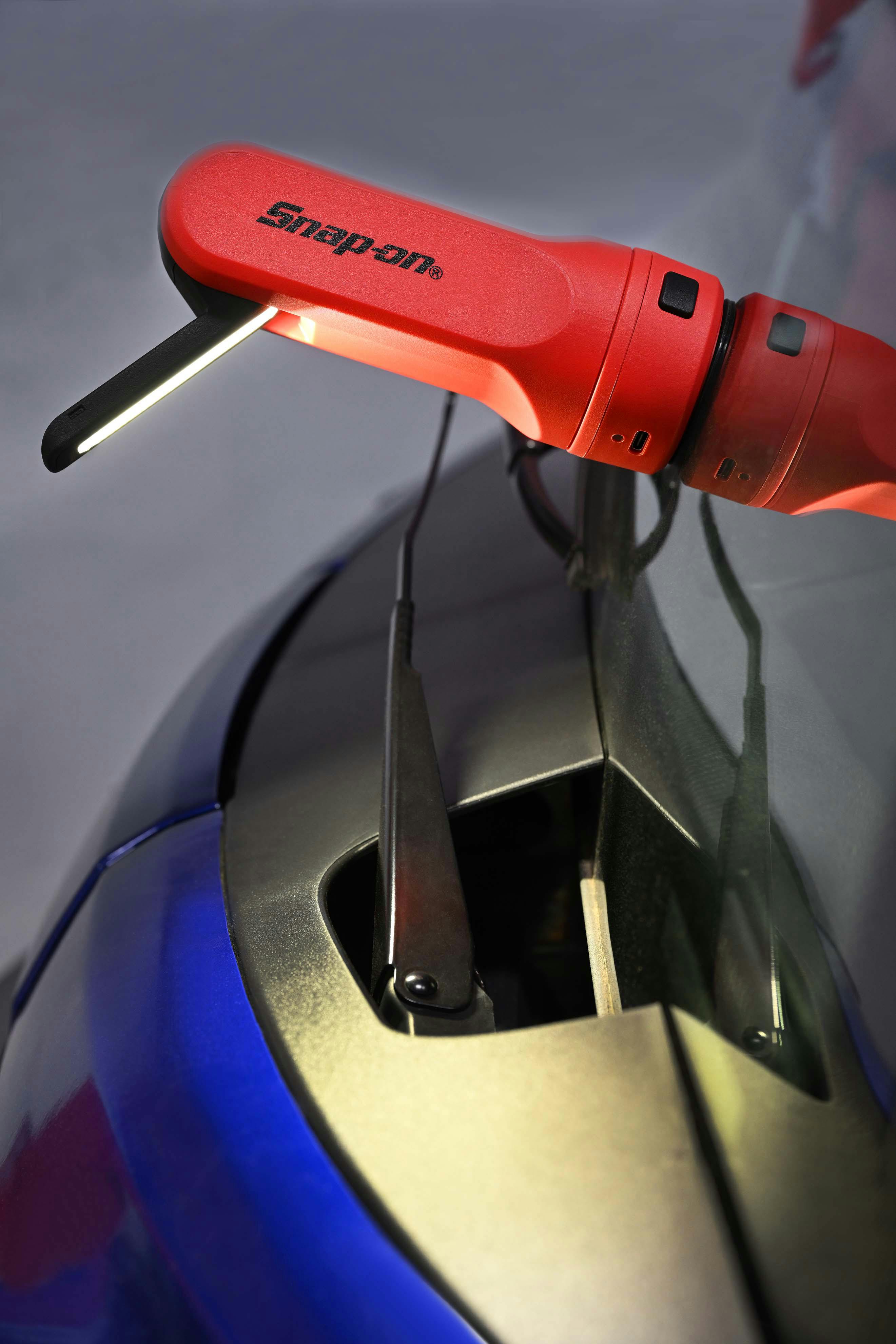 500 Lumen Suction Cup Light (Red) | ECSPL052 | Snap-on Store